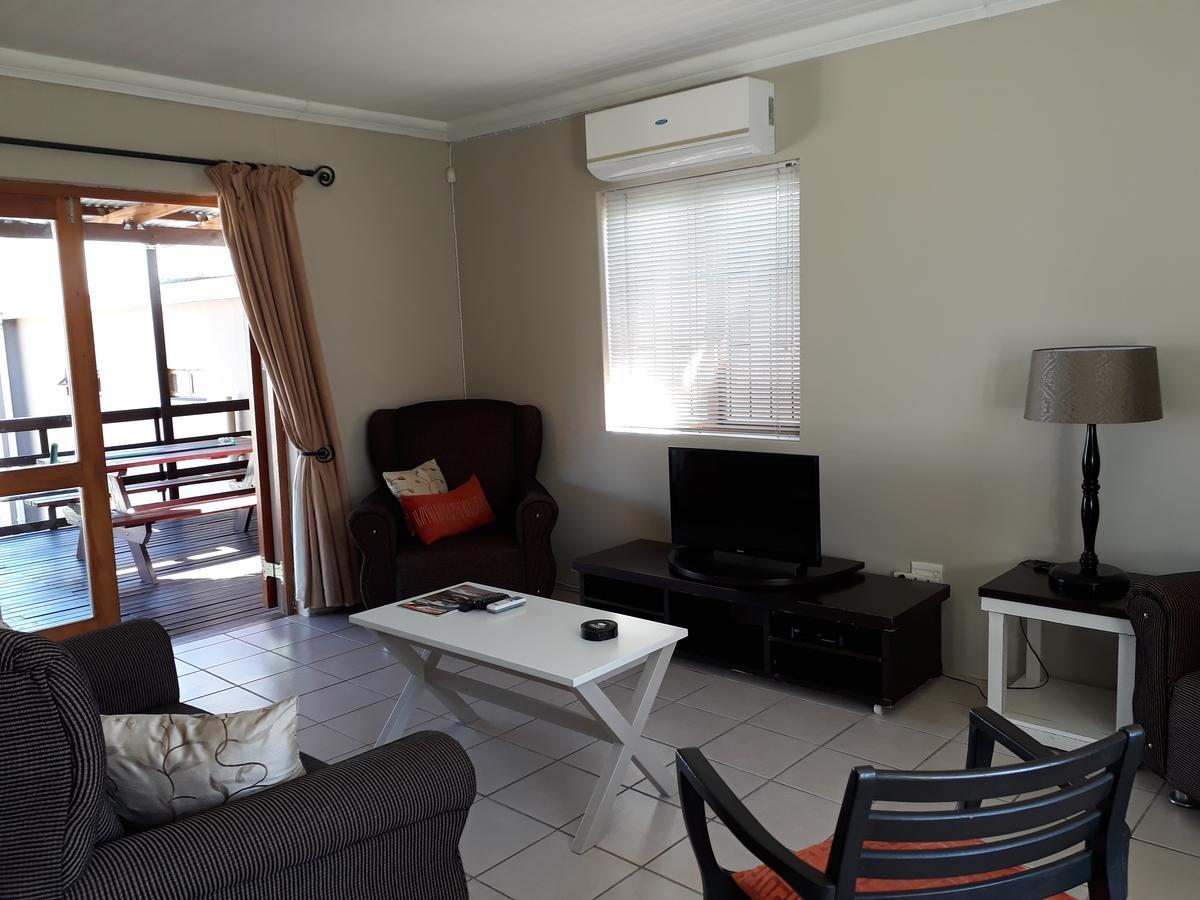 The Upper Deck Apartment Swellendam Buitenkant foto